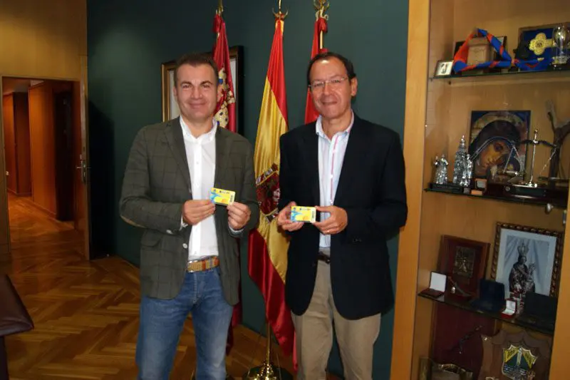 El Alcalde de Murcia D. Miguel Ángel Cámara y el concejal de Deportes y Turismo D. Miguel Cascales